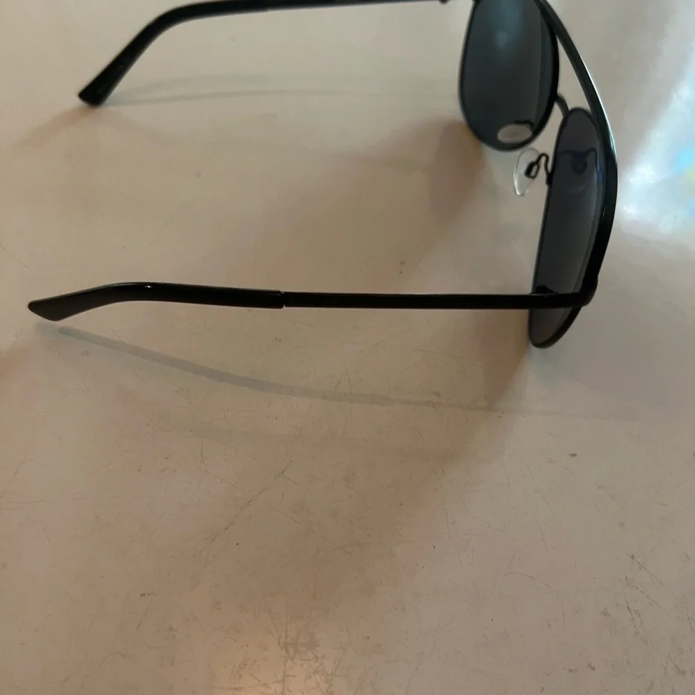 Quay Australia Black Aviator Sunglasses